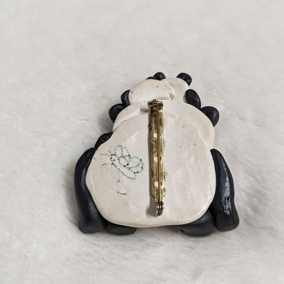 Vintage Artisan Made Panda Brooche - Picture 8 of 8
